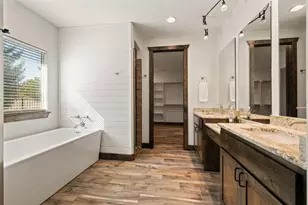 303 Emerald Way, Horseshoe Bay, TX 78657 - Photo 16