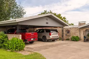 1912 Bluebonnet Ln, Kingsland, TX 78639 - Photo 26