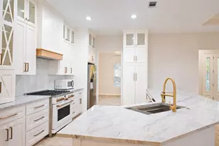 87 Firestone Pl, Meadowlakes, TX 78654 - Photo 2