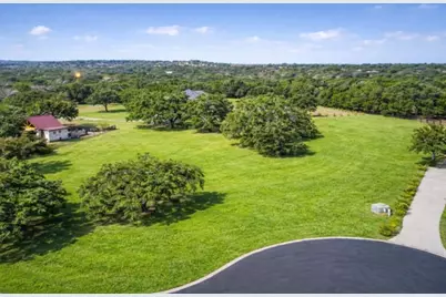 27509 Waterfall Hill Pkwy, Spicewood, TX 78669 - Photo 2