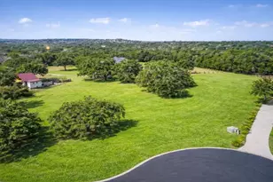 27509 Waterfall Hill Pkwy, Spicewood, TX 78669 - Photo 2