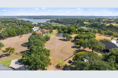 27505 Waterfall Hill Pkwy, Spicewood, TX 78669 - Photo 2