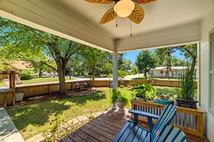 508 S Vandeveer St, Burnet, TX 78611 - Photo 2