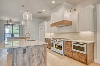 116 Los Escondidos, Marble Falls, TX 78654 - Photo 10