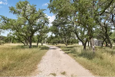 434 Gold Shaeffer Road, Fredericksburg, TX 78624 - Photo 8