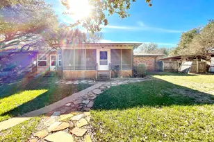 5303 Shady Oaks, Kingsland, TX 78639 - Photo 16