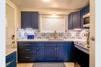 309 S Oak Lane, Burnet, TX 78611 - Photo 10