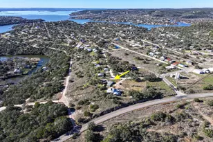 309 S Oak Ln, Burnet, TX 78611 - Photo 2