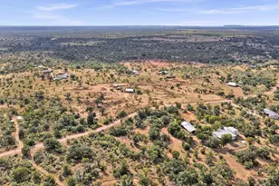 127 Offer Ln, Llano, TX 78643 - Photo 2