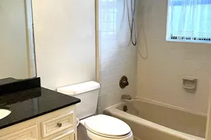 308 Lucy Ln, Horseshoe Bay, TX 78657 - Photo 12