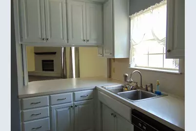 336 Olympia Fields, Meadowlakes, TX 78654 - Photo 4