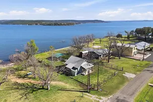 401 Lakeshore Loop, Tow, TX 78672 - Photo 20