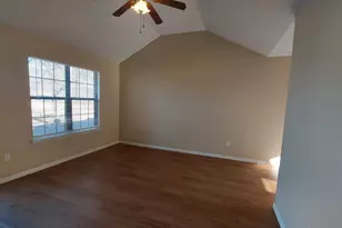 411 Avenue S, Marble Falls, TX 78654 - Photo 2