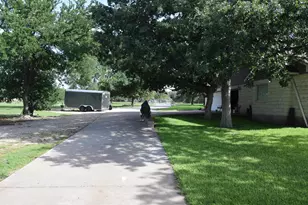 2116 Co Rd 403, Marble Falls, TX 78654 - Photo 6