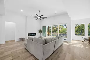 226 Sunday Dr, Burnet, TX 78611 - Photo 4