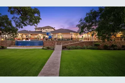 911 Legends Parkway, Kingsland, TX 78639 - Photo 4