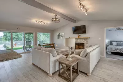 210 B Tee Off, Horseshoe Bay, TX 78657 - Photo 6