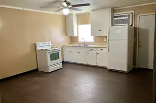 401 Ave J, Marble Falls, TX 78654 - Photo 6