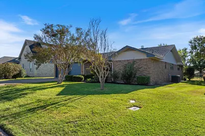 421 Saint Andrews Street, Meadowlakes, TX 78654 - Photo 4