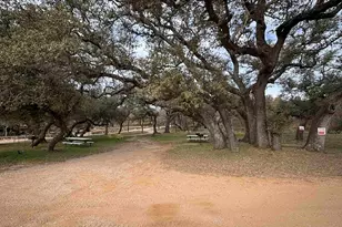 303 S Oak Ln, Burnet, TX 78611 - Photo 4