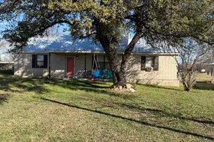 605 E College, Llano, TX 78643 - Photo 20