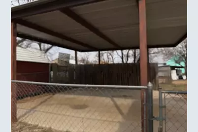 605 E College, Llano, TX 78643 - Photo 4