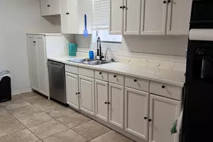 605 E College, Llano, TX 78643 - Photo 8