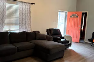 605 E College, Llano, TX 78643 - Photo 12