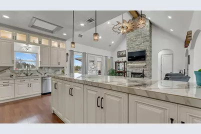 292 Oak Ridge Trail, Kingsland, TX 78639 - Photo 14