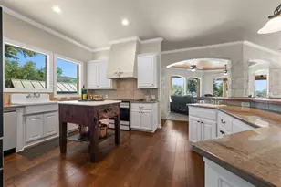 185 Shimmering Short Ct, Spring Branch, TX 78070 - Photo 10