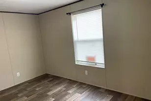 810 Collins, Llano, TX 78643 - Photo 8