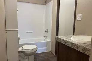 810 Collins, Llano, TX 78643 - Photo 10