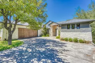 118 Brandywine, Horseshoe Bay, TX 78657 - Photo 2