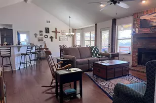 704 Amy Cir, Marble Falls, TX 78654 - Photo 20