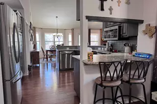 704 Amy Cir, Marble Falls, TX 78654 - Photo 10