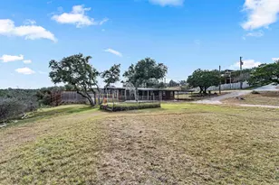 201 Acorn St, Burnet, TX 78611 - Photo 24