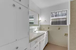 201 Acorn St, Burnet, TX 78611 - Photo 16