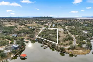 201 Acorn St, Burnet, TX 78611 - Photo 1