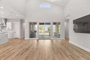 612 Broken Hills, Horseshoe Bay, TX 78657 - Photo 4