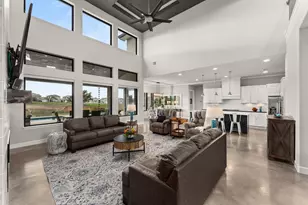 202 E Clearwater Dr, Kingsland, TX 78639 - Photo 4