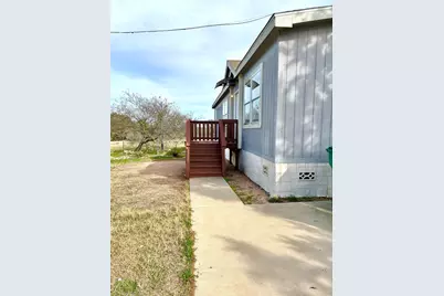 2203 25th Street, Horseshoe Bay, TX 78657 - Photo 2