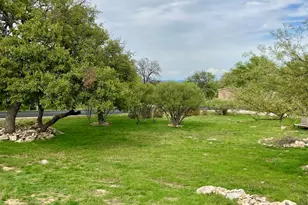 2203 25th St, Horseshoe Bay, TX 78657 - Photo 4