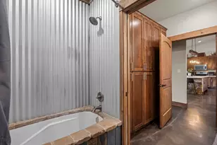 201 N Oak Vista Dr, Burnet, TX 78611 - Photo 20