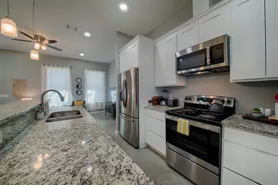 301 E Stonecastle Drive, Granite Shoals, TX 78654 - Photo 14