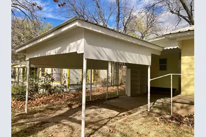 703 W Ollie Street, Llano, TX 78643 - Photo 2