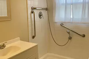 703 W Ollie St, Llano, TX 78643 - Photo 12