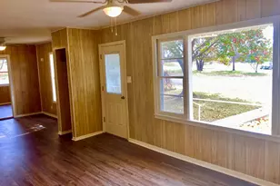 703 W Ollie St, Llano, TX 78643 - Photo 6