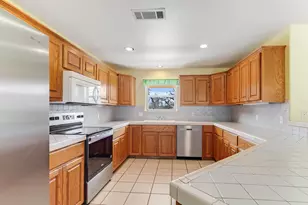 670 C R 100, Burnet, TX 78611 - Photo 10