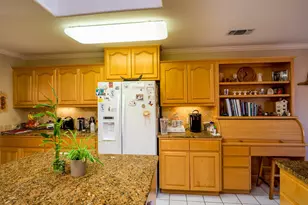 330 Columbine St, Meadowlakes, TX 78654 - Photo 12