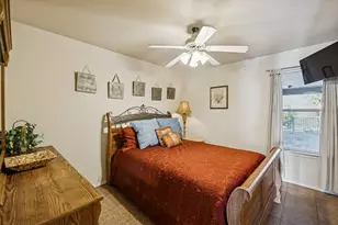 730 E Mather St, New Braunfels, TX 78130 - Photo 16